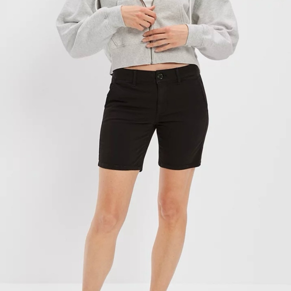 AMERICAN EAGLE Black Skinny Bermuda Stretch Short